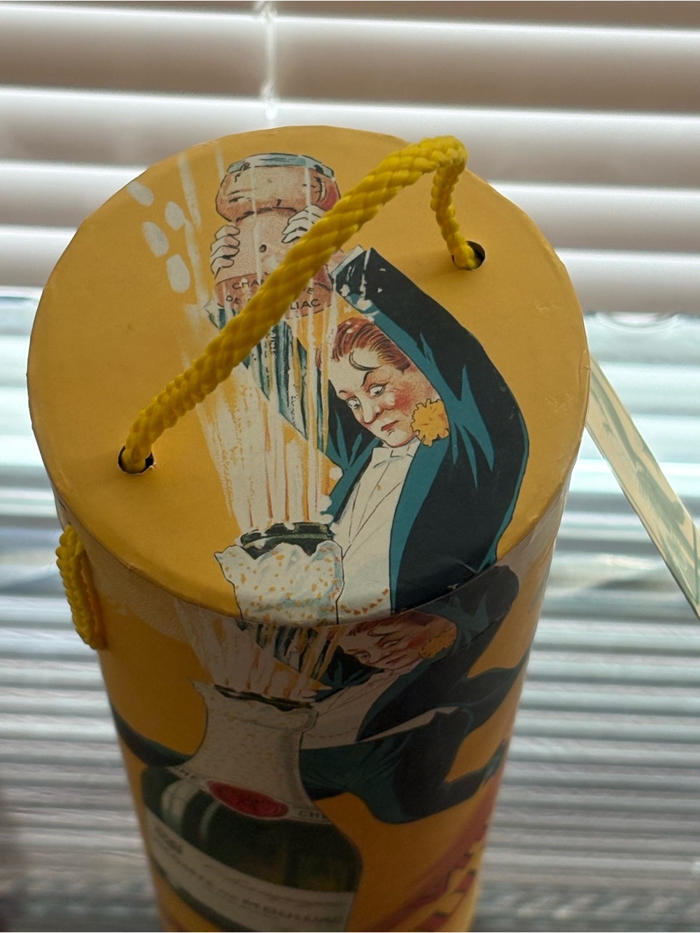 Vintage-Style Yellow Champagne Bottle Gift Tube - Unbranded